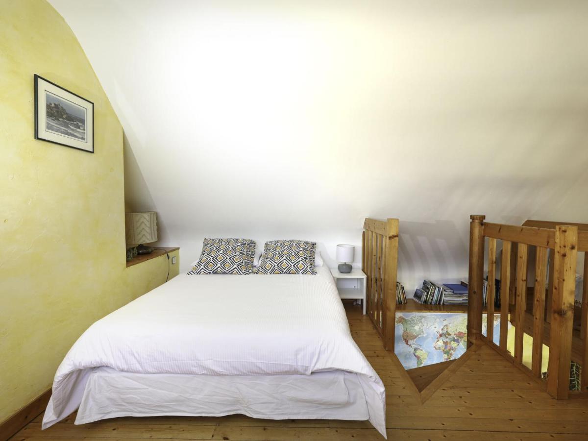 Bright Cottage In A Quiet Location, Near The Coast, Sibiril Eksteriør bilde